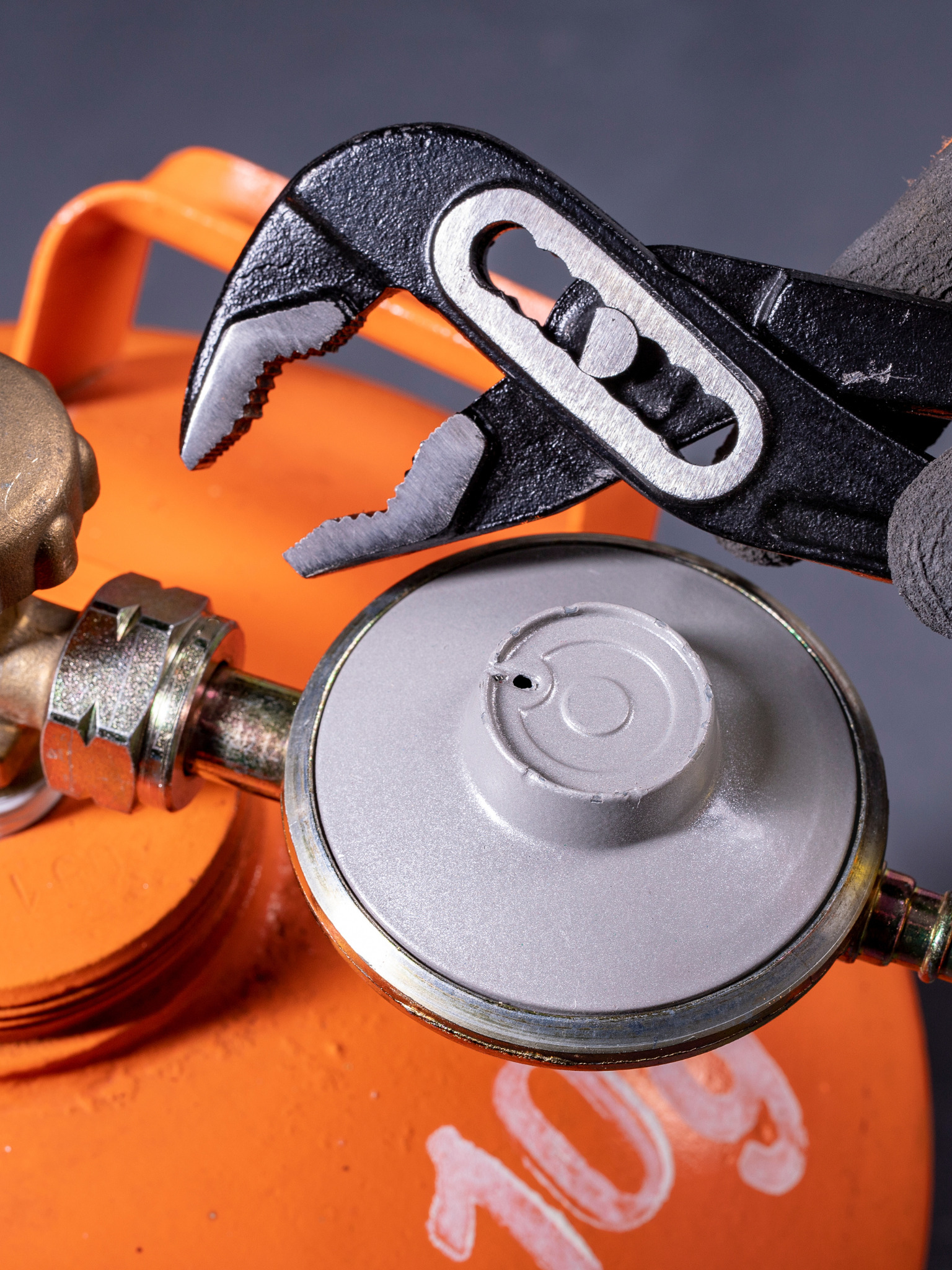 gas safe registered engineer near me Horsforth, LS18